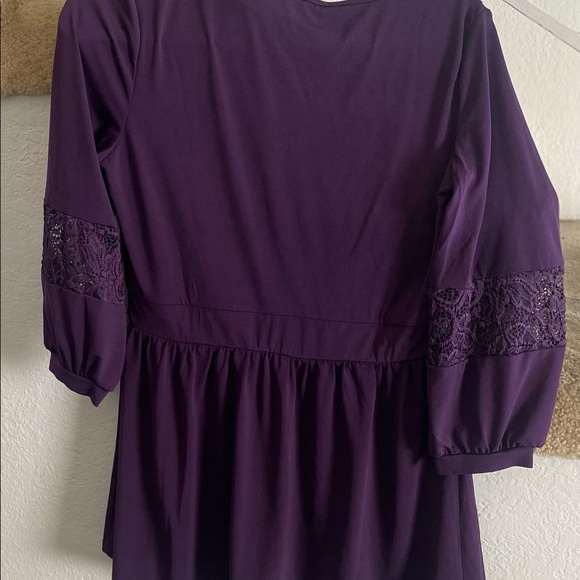 Kimi + Kai Maternity blouse Size Small 3/4 sleeves purple  stretch NWT - Picture 7 of 8